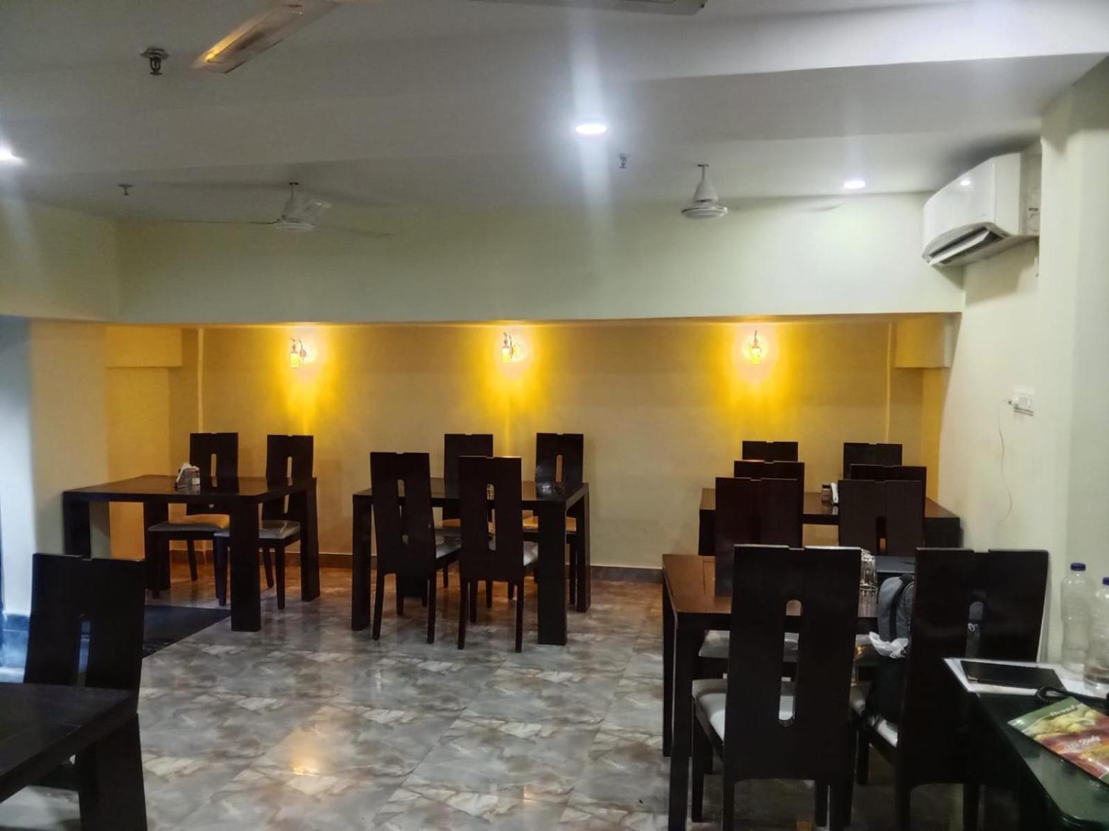 Hotel Holiday Express Calcutta Exterior foto